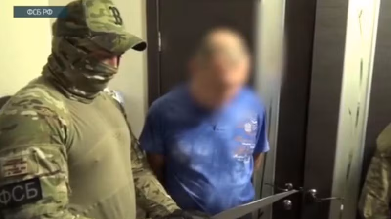 Sau khi xung đột leo thang vào năm 2022, anh ta bị cáo buộc đã chia sẻ thông tin chi tiết về vị trí của các hệ thống phòng không Nga ở khu vực Moscow và Krasnodar thông qua các kênh mạng xã hội. fsb-3.jpg