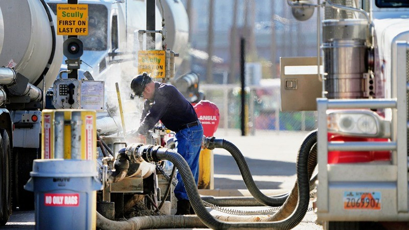 Ông lưu ý thêm rằng, Moscow sẽ chuyển hướng xuất khẩu sang nơi khác nếu EU ban hành lệnh cấm hoàn toàn khí đốt của Nga. gia-4.jpg