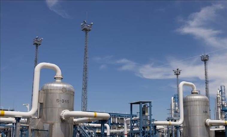 Nga luôn khẳng định họ vẫn là nhà cung cấp năng lượng đáng tin cậy bất chấp các lệnh trừng phạt của phương Tây. Nga cũng cáo buộc Mỹ đang nỗ lực kiểm soát thị trường năng lượng toàn cầu. khi-dot-9.jpg