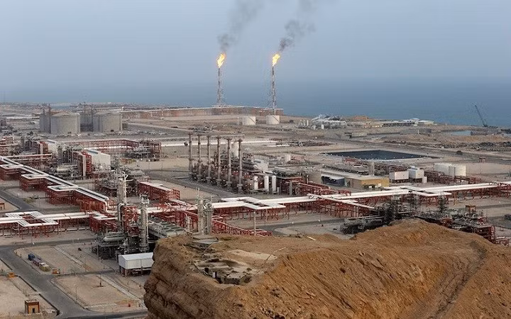 Tháng trước, EU đã nhất trí cấm hoàn toàn nhập khẩu khí đốt từ Nga, quốc gia từng là nhà cung cấp lớn nhất của khối vào cuối năm 2027. khi-dot-6.jpg