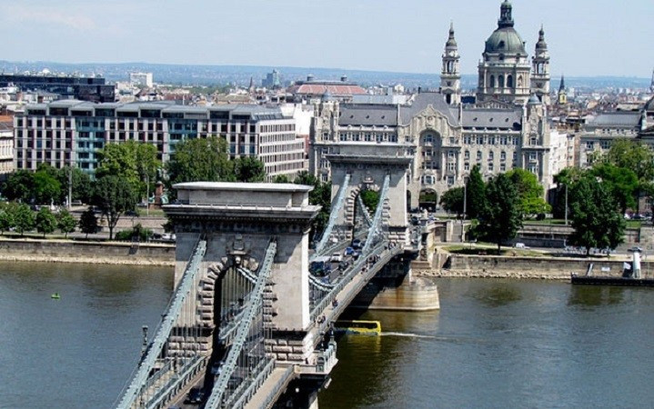 budapest-2.jpg