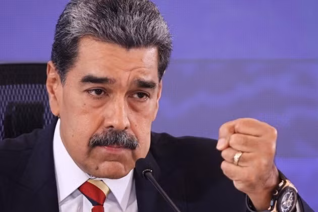 "Ông Maduro đã bị tuyên là một kẻ buôn ma túy, có mức tiền thưởng 1 triệu đô la cho tính mạng của ông ấy, và cuộc truy lùng ông vẫn đang diễn ra”, cựu Thủ tướng Stepashin nói với TASS về sự leo thang căng thẳng ở khu vực Caribe. tt-2.jpg
