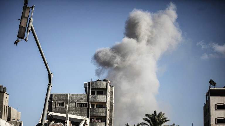 Quyết định này được đưa ra ngay sau khi quân đội Israel (IDF) được cho là đã bị tấn công ở phía nam vùng lãnh thổ Palestine này. tan-cong-1.jpg