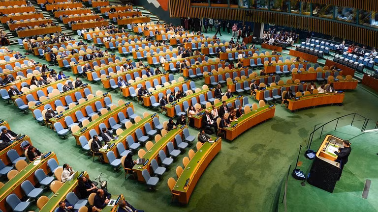 Tài liệu cũng kêu gọi cộng đồng quốc tế "tối đa hóa áp lực" lên Moscow và ủng hộ "toàn vẹn lãnh thổ của Ukraine trong phạm vi biên giới được quốc tế công nhận". hop-1.jpg