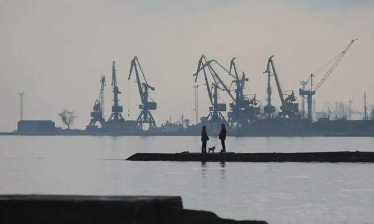 Cảng này chuyên vận chuyển nông sản, than đá, quặng sắt và các hàng hóa khác. Cảng kết nối Nga với Thổ Nhĩ Kỳ, Bắc Phi và Trung Đông thông qua một số tuyến đường biển chính. cang-7.jpg