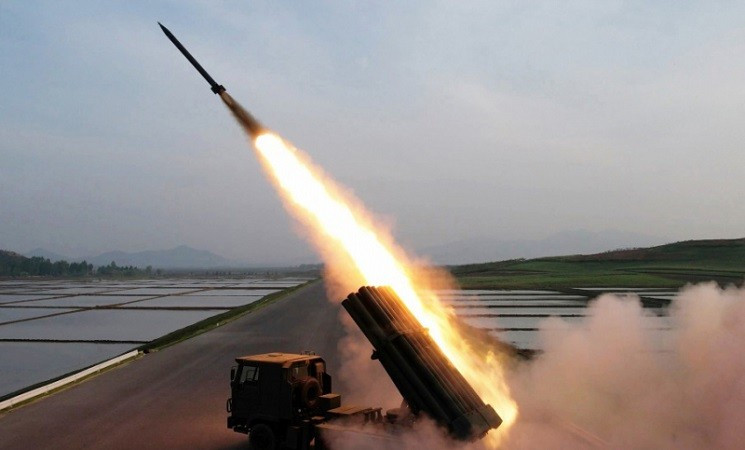 Các vụ phóng từ hệ thống phóng tên lửa đa nòng của Triều Tiên không vi phạm các nghị quyết của HĐBA LHQ, song hệ thống phóng tên lửa đa nòng 240mm của nước này lại đặt Seoul và các khu vực lân cận vào tầm ngắm. da-nong.jpg