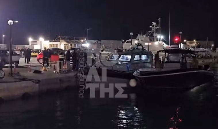 Vụ việc xảy ra vào sáng 4/2 dẫn đến một chiến dịch tìm kiếm và cứu hộ quy mô lớn ngoài khơi đảo Chios. Các tàu tuần tra và thợ lặn đã được triển khai trong khi một máy bay trực thăng khảo sát khu vực từ trên cao. va-1.jpg