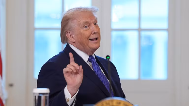 Vụ bắt giữ mới nhất này diễn ra trong bối cảnh Tổng thống Mỹ tìm cách siết chặt kiểm soát xuất khẩu dầu mỏ của Venezuela sau cuộc đột kích ngày 3/1 dẫn đến việc bắt cóc tổng thống nước này, Nicolas Maduro. ong-trump.jpg