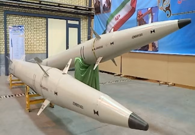 Thêm 3.000 km nữa, New York, Washington, Boston, Miami và thậm chí cả khu nghỉ dưỡng Mar-a-Lago của Tổng thống Mỹ Donald Trump sẽ nằm trong tầm ngắm tên lửa của Iran", Thủ tướng Israel Benjamin Netanyahu nói. ten-lua-4-1481.jpg