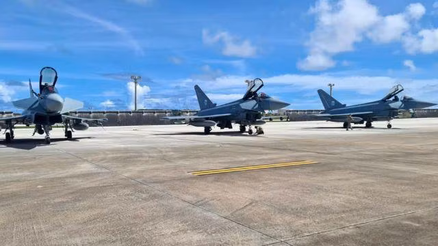 Truyền thông Đức gọi đợt triển khai này là “cuộc triển khai lớn của không quân như một phần trong khuôn khổ tập trận mang tên Pacific Skies 24”. Pacific Skies 24 có sự tham gia của các lực lượng không quân Đức, Pháp và Tây Ban Nha. Cuộc tập trận được chia thành năm phần, diễn ra tại nhiều địa điểm khác nhau trên toàn thế giới. 2.jpg