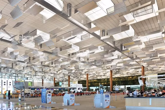 Tại Giải thưởng Skytrax, Sân bay Changi Singapore đã giành được danh hiệu Sân bay Tốt nhất Thế giới, ngoài ra còn đạt giải thưởng khác như Dịch vụ Ăn uống Tốt nhất, Phòng vệ sinh Tốt nhất, Sân bay Tốt nhất Châu Á. 12.jpg