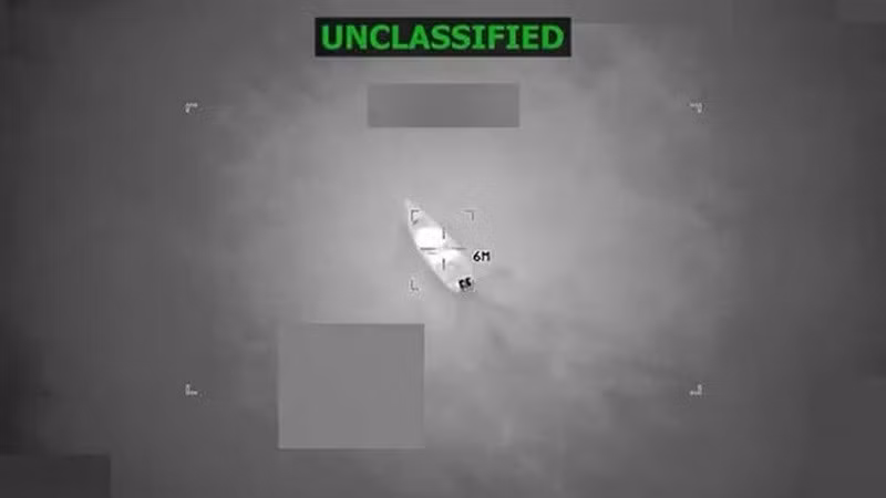 Vụ tấn công này đánh dấu hoạt động quân sự mới nhất của Mỹ trên khắp vùng Caribe và Thái Bình Dương, trong chiến dịch mà Tổng thống Donald Trump gọi là xóa bỏ nạn buôn bán ma túy từ Venezuela và Colombia. tau-2.jpg