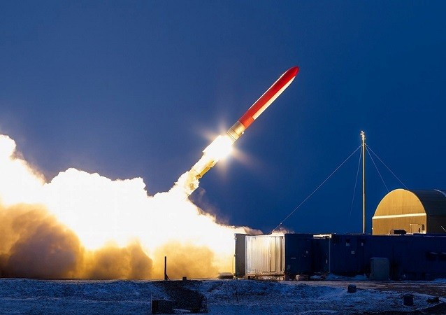 Đầu tháng này, Nga đã thử nghiệm tên lửa hành trình Burevestnik có khả năng mang đầu đạn hạt nhân mới, được cung cấp năng lượng bởi một lò phản ứng hạt nhân nhỏ giúp tên lửa có tầm bắn gần như không giới hạn. nga-thu.jpg