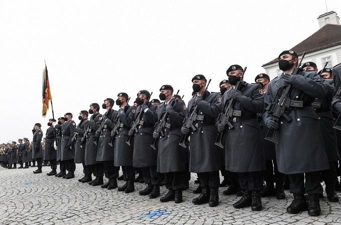 Đức đã đặt hạn chót năm 2029 để Bundeswehr "sẵn sàng chiến đấu", viện dẫn những cáo buộc về mối đe dọa từ Nga. Moscow bác bỏ tuyên bố này là "vô lý" nhằm biện minh cho việc tăng ngân sách quân sự của phương Tây. duc-12.jpg