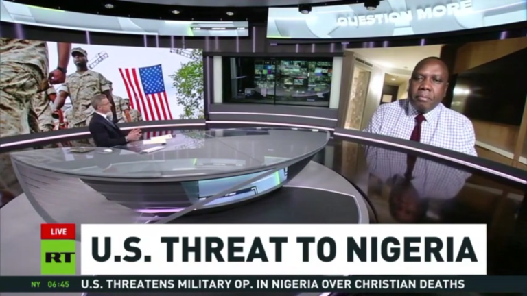 Trong cuộc phỏng vấn với RT hôm 3/11, Cố vấn đặc biệt của Tổng thống Bola Tinubu, Daniel Bwala, đã kêu gọi Mỹ tôn trọng chủ quyền của Nigeria, chỉ nên cung cấp hỗ trợ thông qua thiết bị và chia sẻ thông tin tình báo. ni-1.png