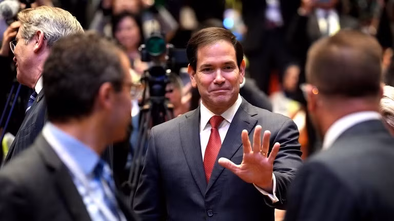 Vào giữa tháng 11, Ngoại trưởng Mỹ Marco Rubio thừa nhận Mỹ đang "hết thứ để trừng phạt" Nga ngoai-trg-my.jpg