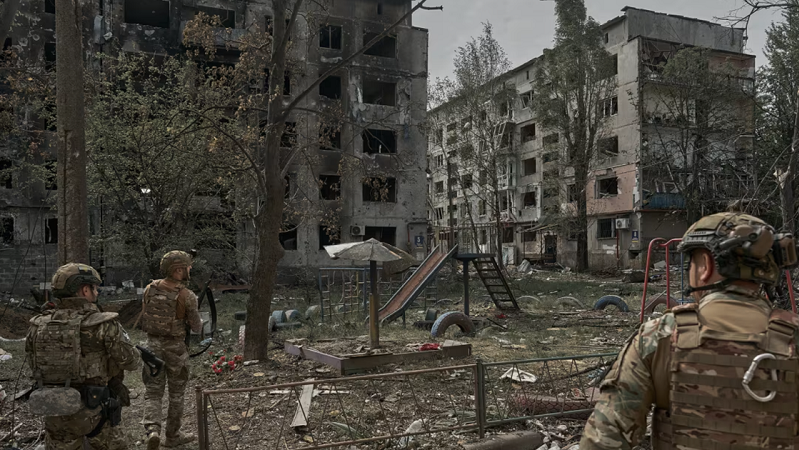 Hôm 24/11, Bộ Quốc phòng Nga cho biết, quân đội nước này đã kiểm soát hai khu phố ở thành phố Krasnoarmeysk (Pokrovsk) thuộc Cộng hòa Nhân dân Donetsk (DPR) tự xưng trong vòng 24 giờ trước đó. kiem-soat.png