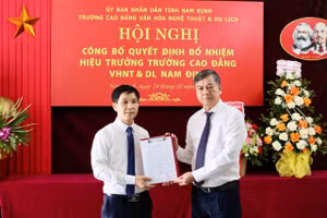 Bổ nhiệm Hiệu trưởng Trường CĐ Văn hóa Nghệ thuật và Du lịch Nam Định 