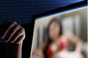 Cảnh báo tình trạng bị cưỡng đoạt tài sản khi “chat sex” trên mạng.(Ảnh: Minh họa).