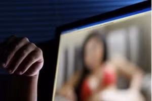 Cảnh báo tình trạng bị cưỡng đoạt tài sản khi “chat sex” trên mạng.(Ảnh: Minh họa).