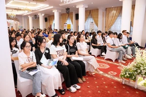 Sự kiện là cầu nối cho học sinh, sinh viên có cơ hội du học toàn cầu.