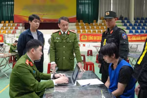 Một đối tượng trong đường dây lừa đảo.(Ảnh: BCA).