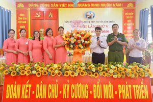 Ảnh: Đại hội Đảng bộ Trường Nguyễn Bỉnh Khiêm.