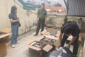 Ảnh: Phát hiện hàng nghìn sản phẩm giả thương hiệu lớn.