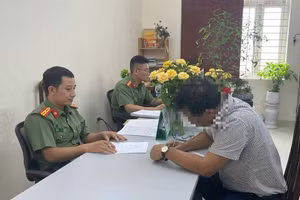 Người đàn ông đăng tải thông tin sai sự thật làm việc với công an.