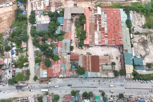 Chợ vật liệu xây dựng Đại Mỗ.