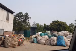 Xưởng tái chế nhựa không phép ở Hải Dương