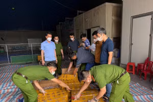 Công an Nam Định bắt giữ hơn 20 tấn thực phẩm không rõ nguồn gốc