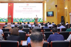 Toàn cảnh Hội nghị.