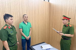 Nguyễn Anh Thế tại cơ quan công an. Ảnh BCA.