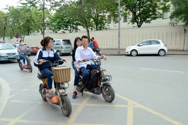 Những va chạm nhỏ khi tham gia giao thông đôi khi cũng có thể trở thành nguồn phát sinh xung đột. Ảnh: Dân trí.