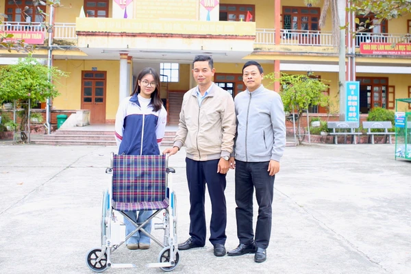 Sản phẩm xe lăn thông minh của nhóm học sinh Trường THCS Vũ Tiến sau quá trình nghiên cứu, thử nghiệm đã cơ bản hoàn thiện.