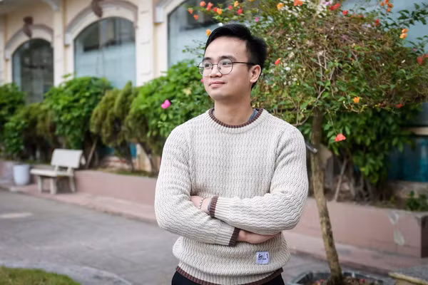Thầy Trần Xuân Bình - Chủ nhiệm đội tuyển học sinh giỏi quốc gia môn Tiếng Anh, Trường THPT chuyên Lê Hồng Phong. 