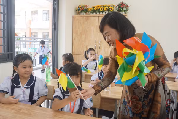 Trường Tiểu học Đặng Thuỳ Trâm (phường An Hội Tây, TPHCM) được xây mới và đưa vào sử dụng đầu năm học 2025-2026. Ảnh: MA