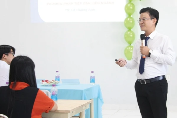 PGS.TS Lê Hoàng Anh, Trưởng Bộ môn Công nghệ Tài chính - Trường Đại học Ngân hàng TPHCM.