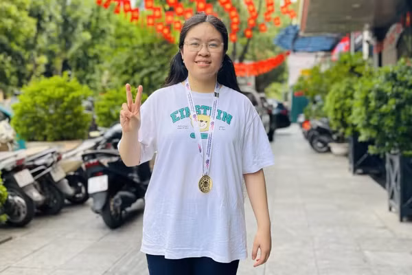Nguyên Nguyên chia sẻ niềm vui khi đạt Huy chương Vàng Olympic.