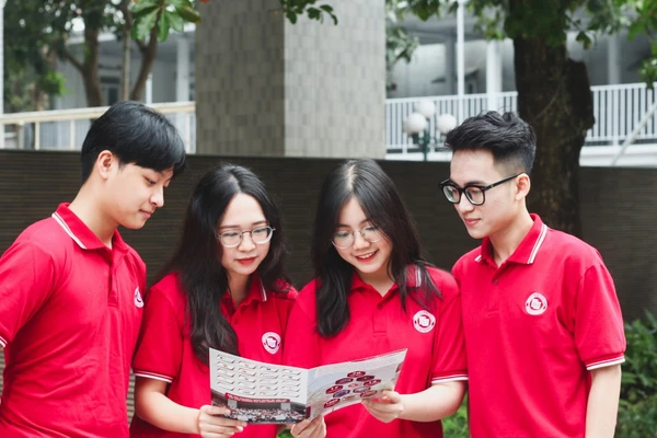 Sinh viên Trường Đại học Ngoại thương. Ảnh: NTCC