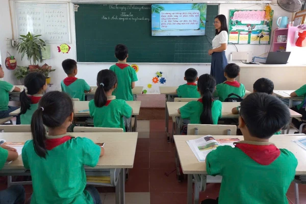 Một lớp học của Trường Phổ thông dân tộc bán trú Tiểu học và THCS Hồng Quang (Tuyên Quang). Ảnh: Mai Huệ