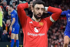 Chùm ảnh: 2 ‘cái tát’ trong trận đấu Man Utd – Everton 