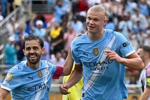 Haaland ghi bàn ‘may mắn nhất sự nghiệp’, Man City hạ Juventus 5-2
