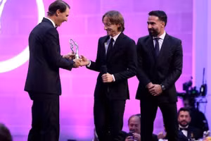 Real Madrid nhận giải thưởng uy tín nhất giới thể thao
