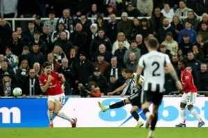 Man Utd thua đau ‘chưa từng thấy’ 