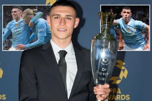 Phil Foden bảnh bao nhận giải xuất sắc nhất năm tại Ngoại hạng Anh