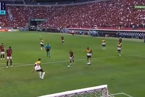 Video: Quả phạt 11m kỳ lạ chưa từng có 