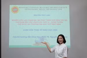 Tay vợt nữ số 1 Việt Nam nhận bằng Thạc sĩ