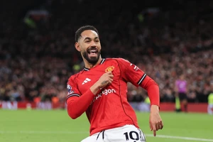 Man Utd ‘làm được điều khó’, leo lên top 4 Ngoại hạng Anh